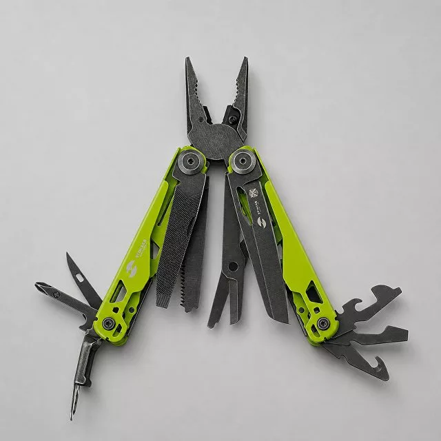Мультитул Stinger, 107 х 19 мм, 19 функций, сталь, салатовый корпус, стоунвош, в картонной коробке, в комплекте нейлоновый чехол