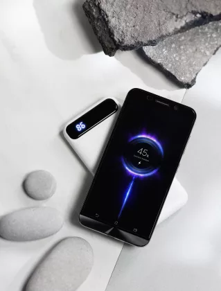 Беспроводное зарядное устройство "Quantum", 10000 mAh с цифровым индикатором заряда, белый, фото 3