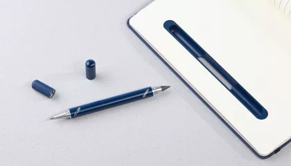 Блокнот "Prime" с ручкой и вечным карандашом в пенале, с подставкой под смартфон, темно-синий, фото 3