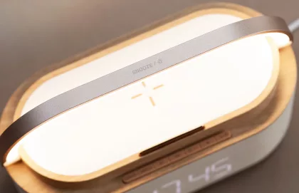 Bluetooth стерео-колонка "Smart Band" 10Вт (2х5Вт) с беспроводным (15W) ЗУ, лампой, часами, FM радио, бежевый, фото 5