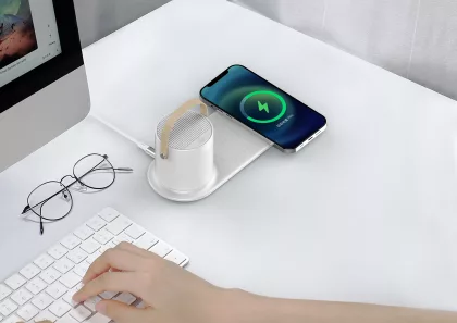 Настольная беспроводная (15W) зарядная станция "Smart Home" с bluetooth колонкой-лампой, белый, фото 6