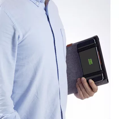 Папка А5 с беспроводным зарядным устройством 4000 mAh и блокнотом softtouch, черный, фото 6
