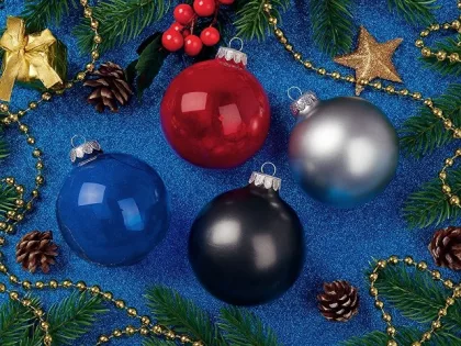 Стеклянный елочный шар "Christmas bauble", синий прозрачный, с серебристым колпачком в черной коробке, фото 7