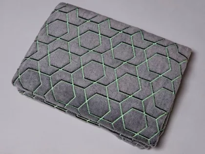 Светящийся в темноте плед Lattice черный, фото 5