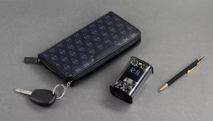 Зарядное (22.5W) устройство "Inside" 9000 mAh с прозрачным корпусом и цифровым индикатором заряда/напряжения/силы тока, черный, фото 6