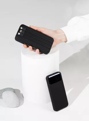 Зарядное (22.5W) устройство "Top Grade SOFTTOUCH" 20000 mAh с подсветкой логотипа, встроенными кабелями и цифровым индикатором заряда, черный, фото 3